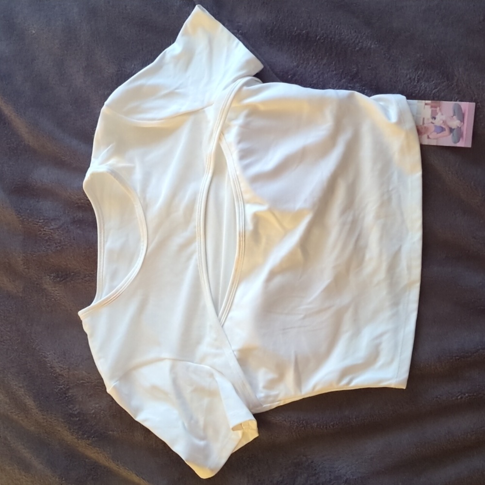 HALARA White Crop Cut Out T-Shirt